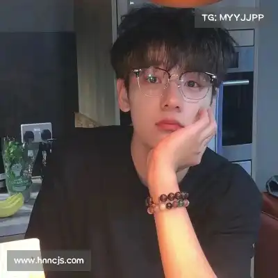 屈俪
